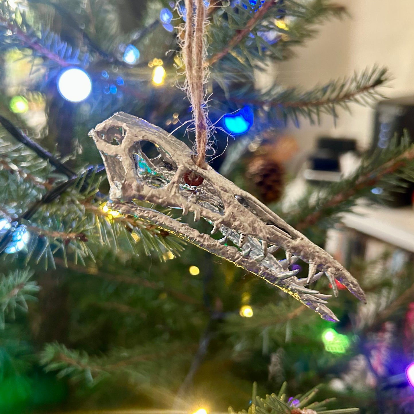 Dearc tree ornament