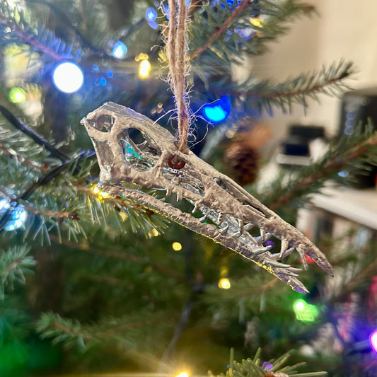 Dearc tree ornament